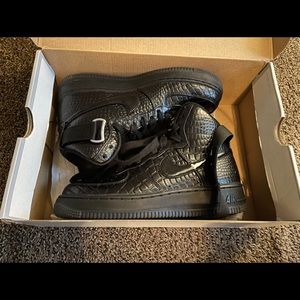 Nike Women's Air Force 1 Hi Premium (Black Croc)